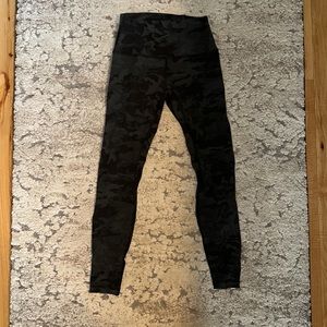 Lululemon Army green Camo Align leggings